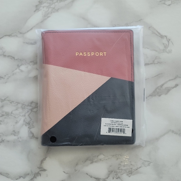 NEW Love & Lore Passport Cover Wallet - Picture 3 of 8